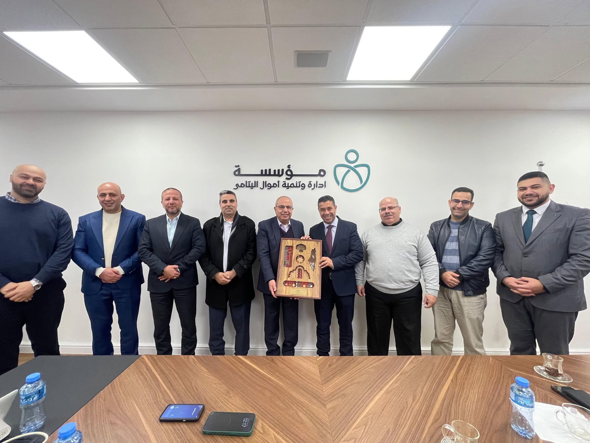 الرئيس التنفيذي لمجموعة النبالي والفارس القابضة يزور مؤسسة إدارة وتنمية أموال اليتامى لبحث آفاق التعاون المشترك